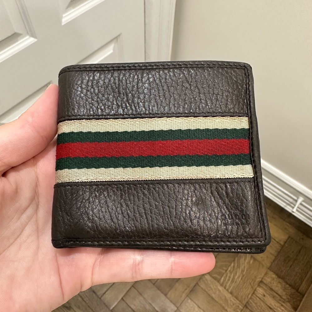 Gucci Men’s Leather and Webbed Stripe wallet